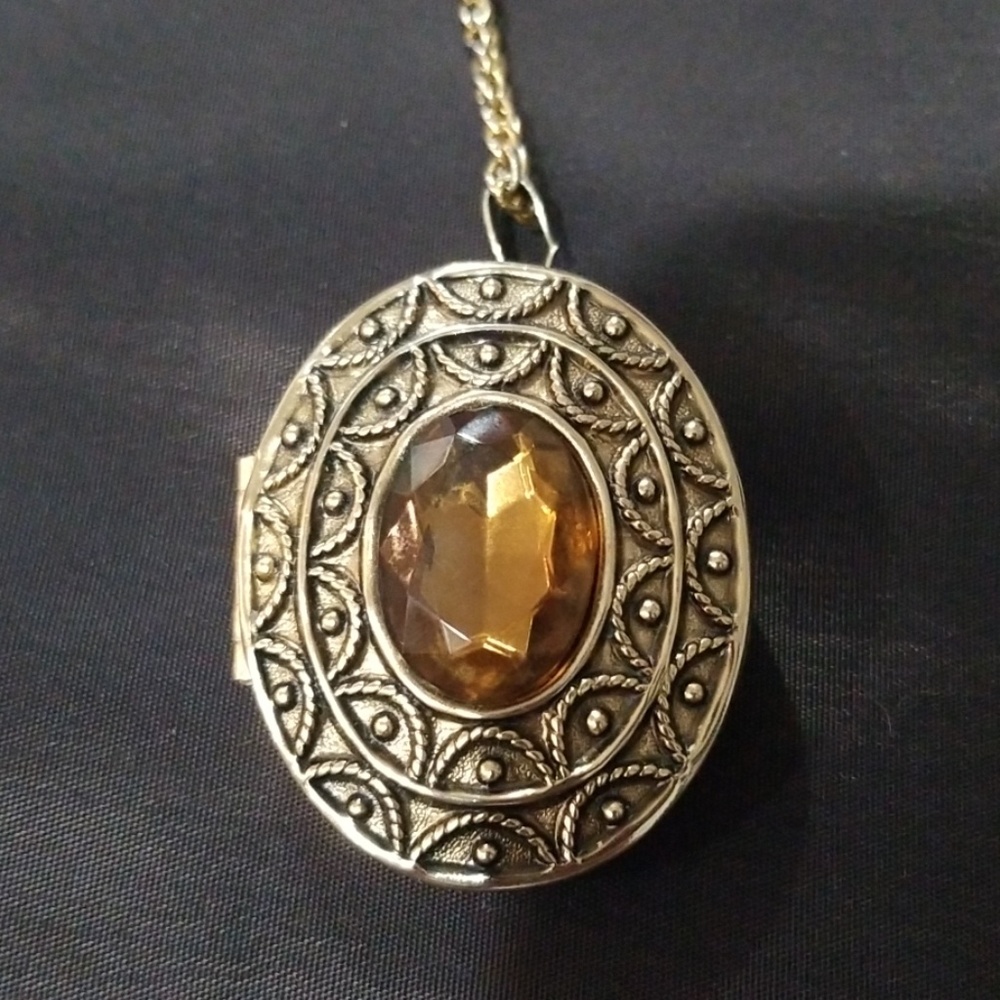 Avon necklace